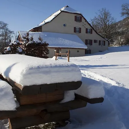 住宿加早餐酒店 La Belle Saison Mollens (Vaud)